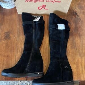 Religious Comfort magic butter black suede & faux fur knee high wedge boots.NWT